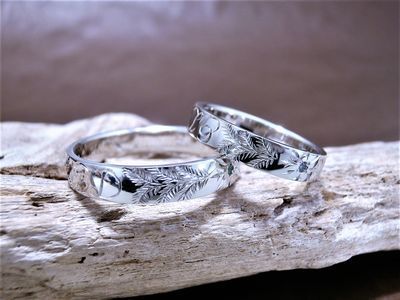鍛造製手彫りの結婚指輪