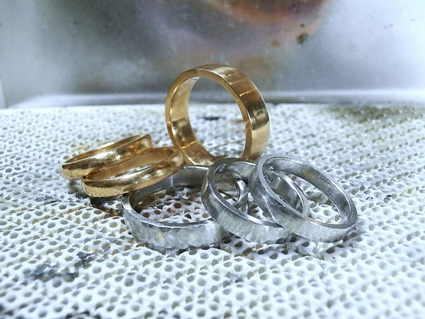 手作りの結婚指輪