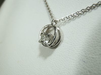 シンプルダイヤモンドネックレス