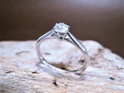 佐賀県鳥栖市N様のダイヤモンド婚約指輪画像