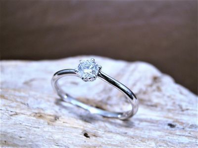 プラチナ製ダイヤモンドリング
